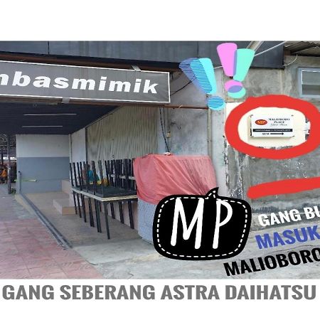 Malioboro Place Yogyakarta Exterior photo